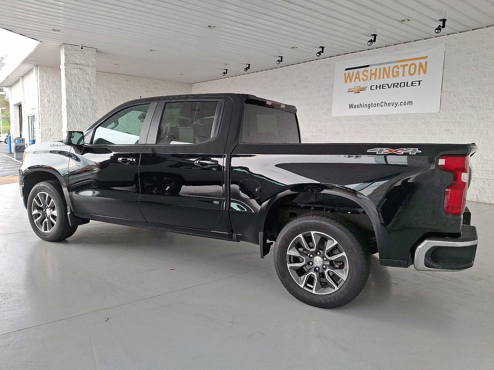 2024 Chevrolet Silverado 1500 LT (2FL)