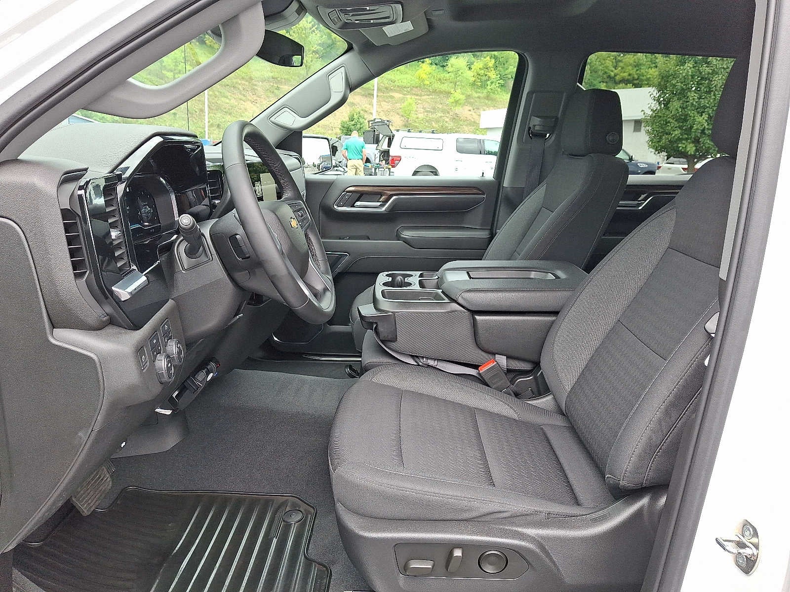 2023 Chevrolet Silverado 1500 LT (2FL)