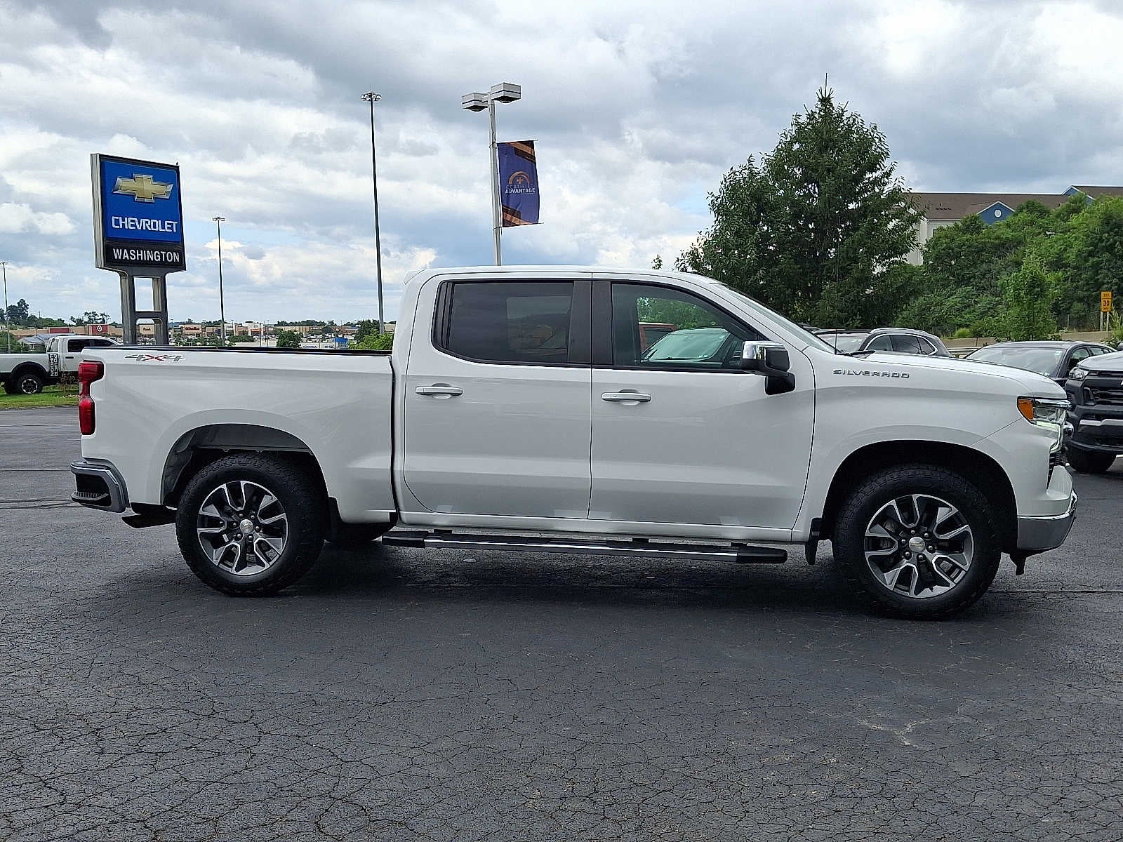 2023 Chevrolet Silverado 1500 LT (2FL)