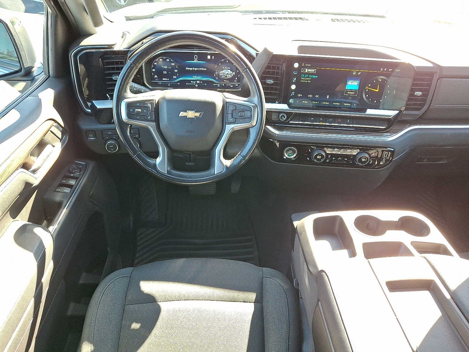 2022 Chevrolet Silverado 1500 LT (2FL)