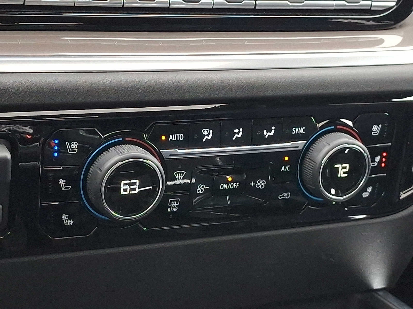 2022 Chevrolet Silverado 1500 High Country