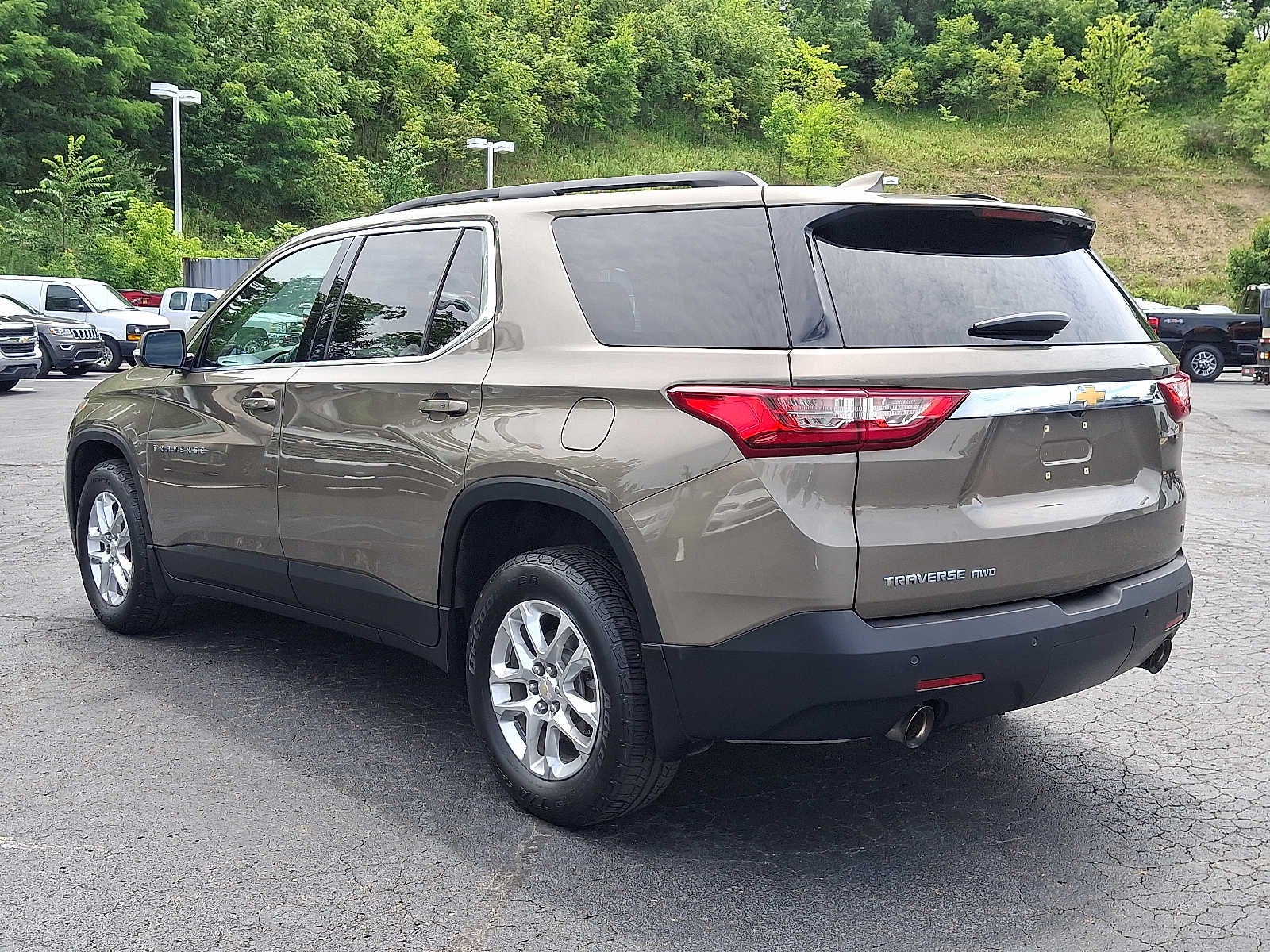 2020 Chevrolet Traverse LT Cloth