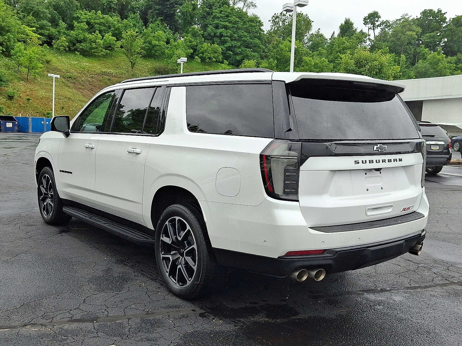 2025 Chevrolet Suburban RST