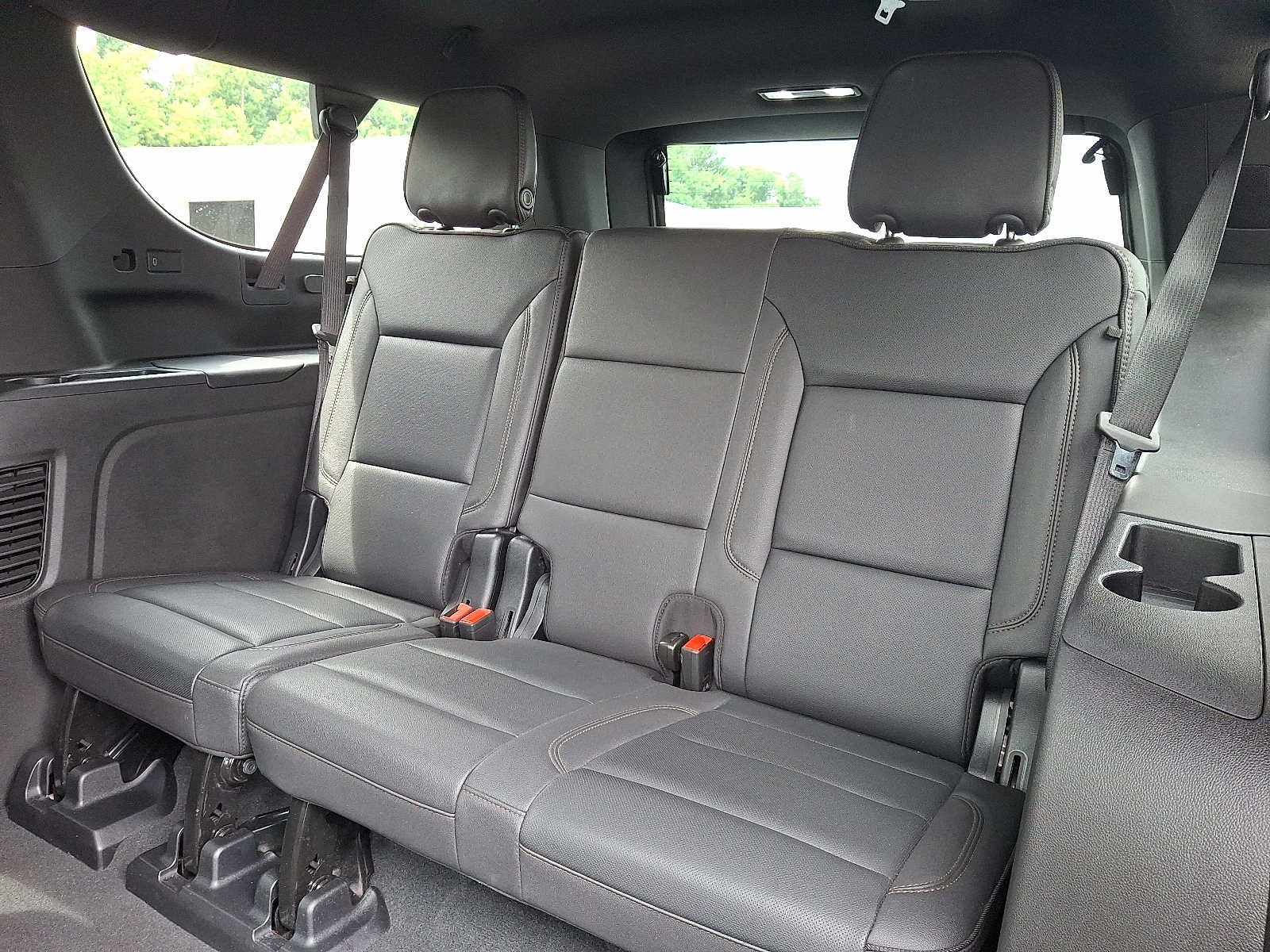 2025 Chevrolet Suburban High Country