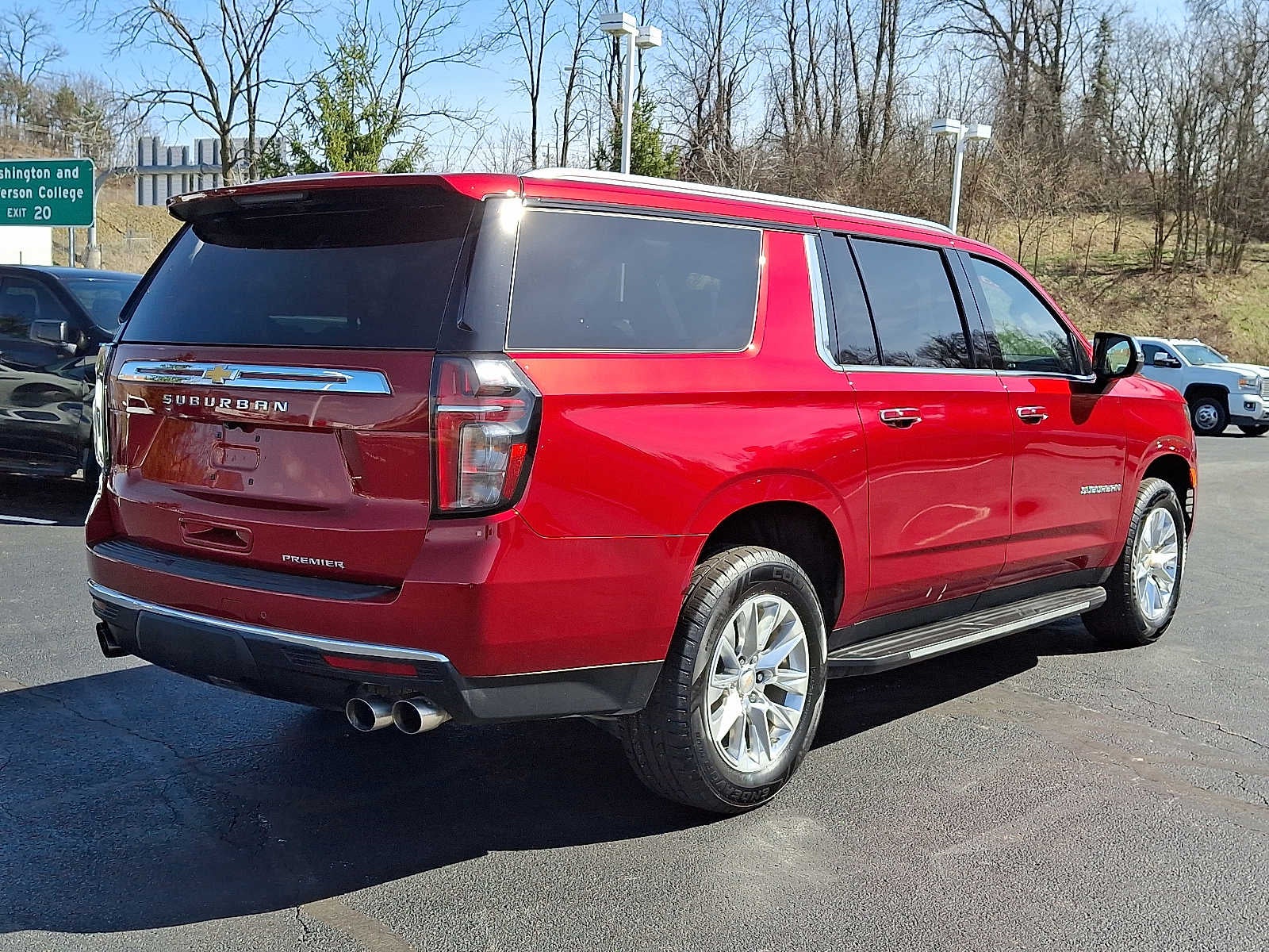 2023 Chevrolet Suburban Premier