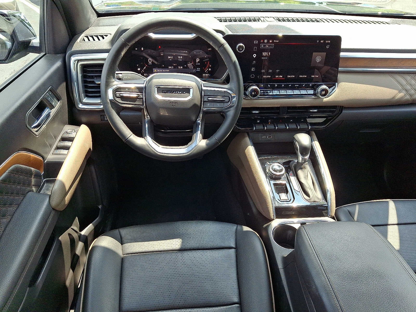 2023 GMC Canyon Denali