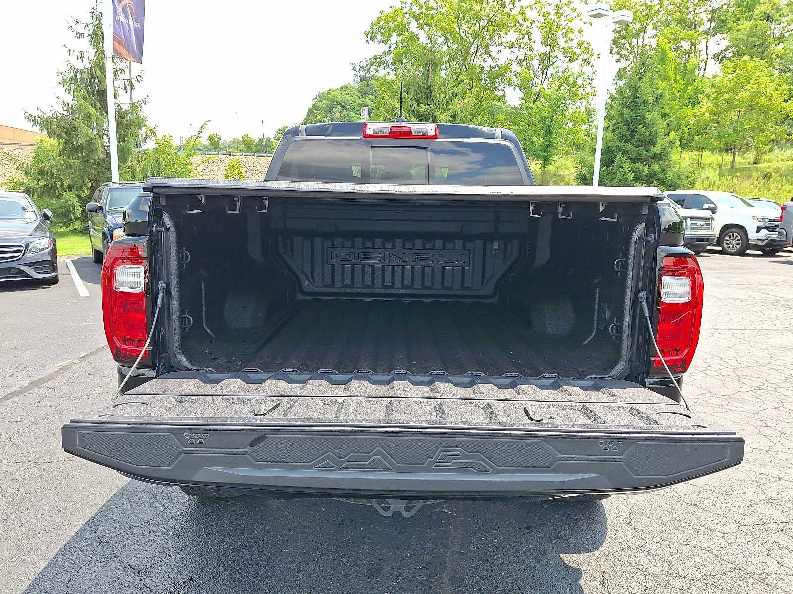 2023 GMC Canyon Denali