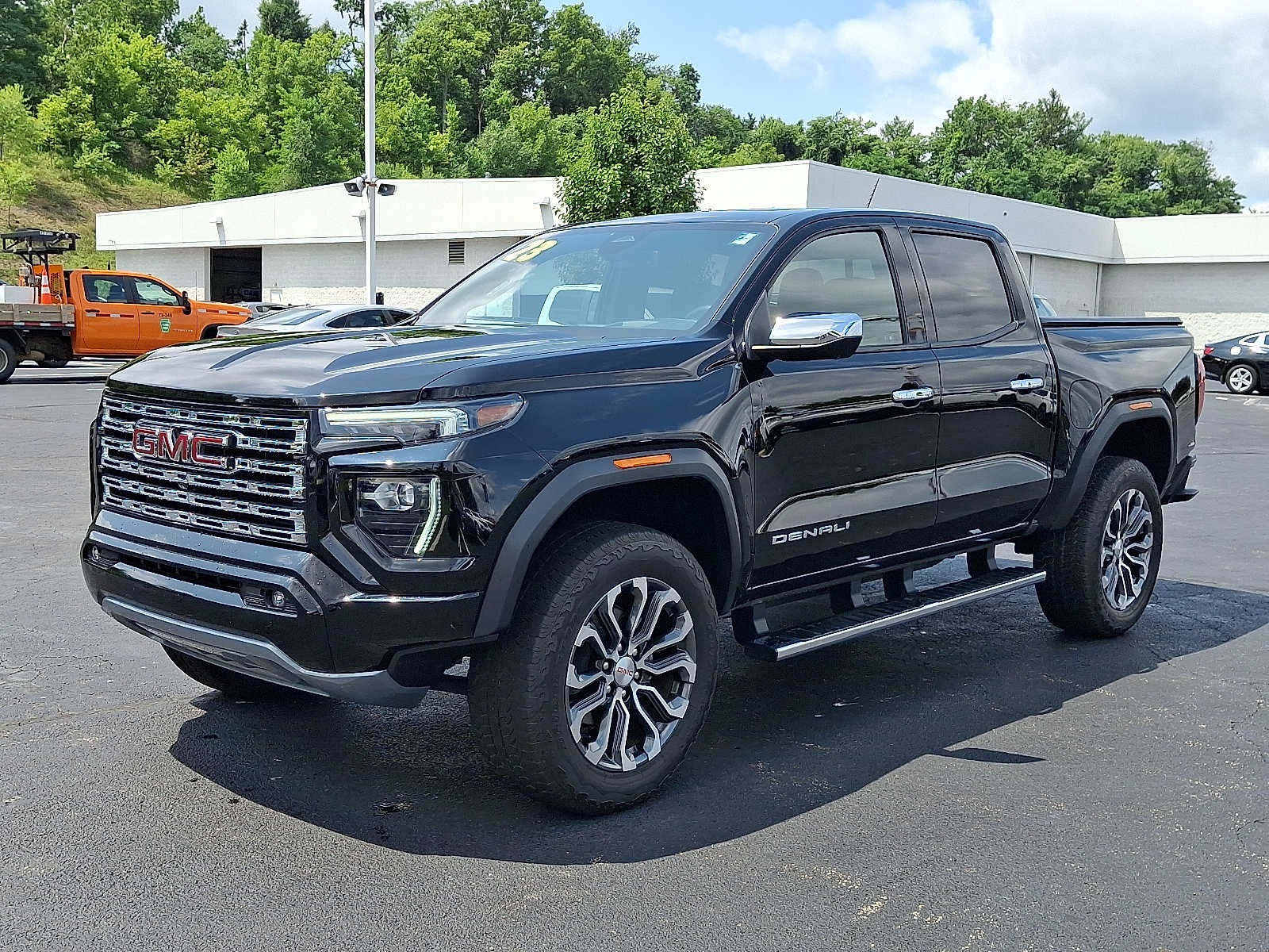 2023 GMC Canyon Denali