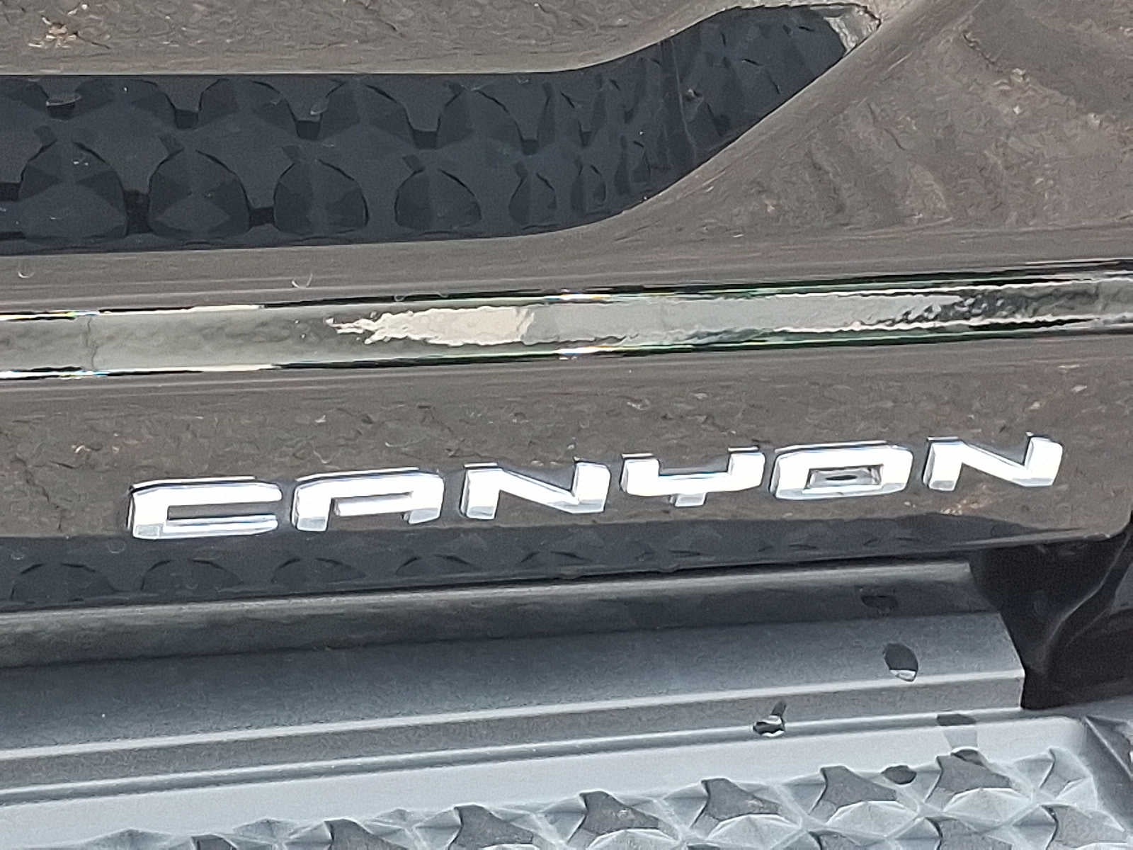 2023 GMC Canyon Denali
