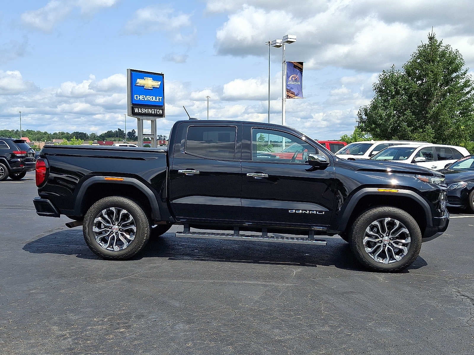 2023 GMC Canyon Denali