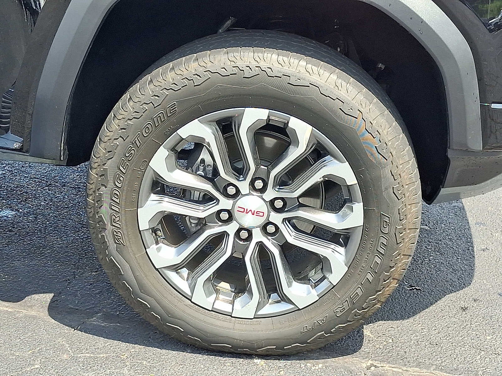 2023 GMC Canyon Denali