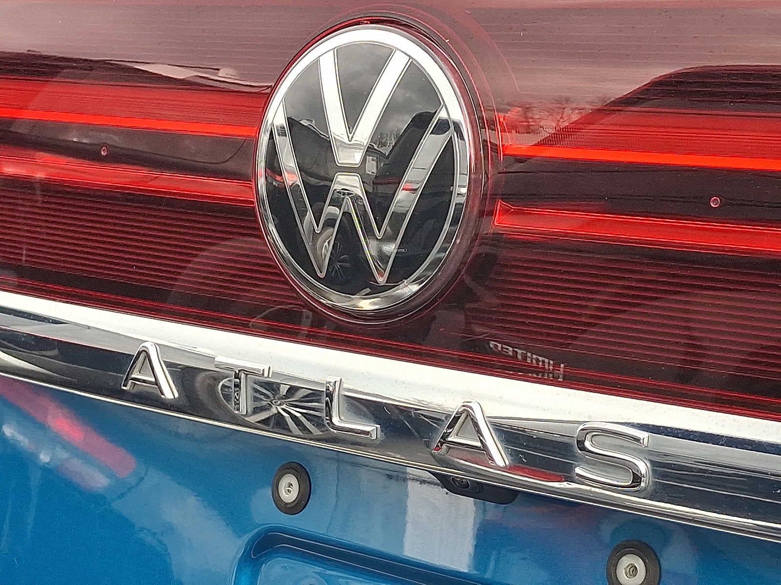 2024 Volkswagen Atlas Cross Sport 2.0T SE w/Technology