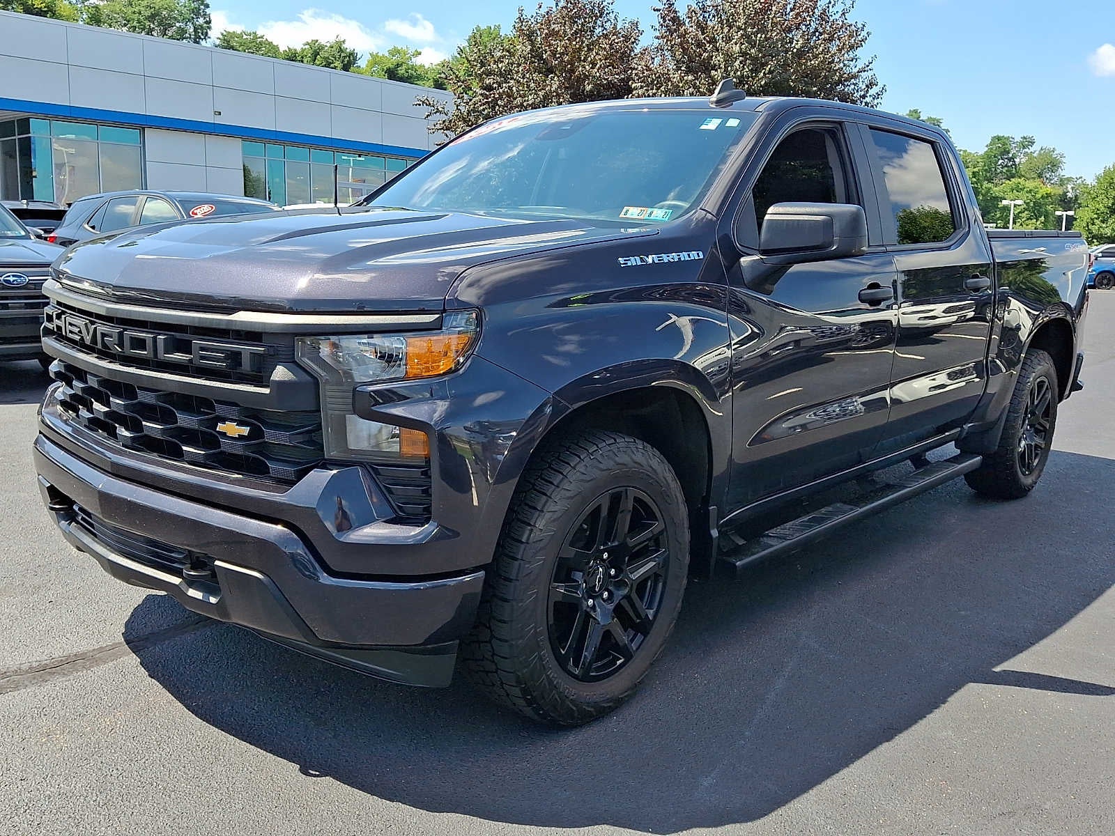 2023 Chevrolet Silverado 1500 Custom