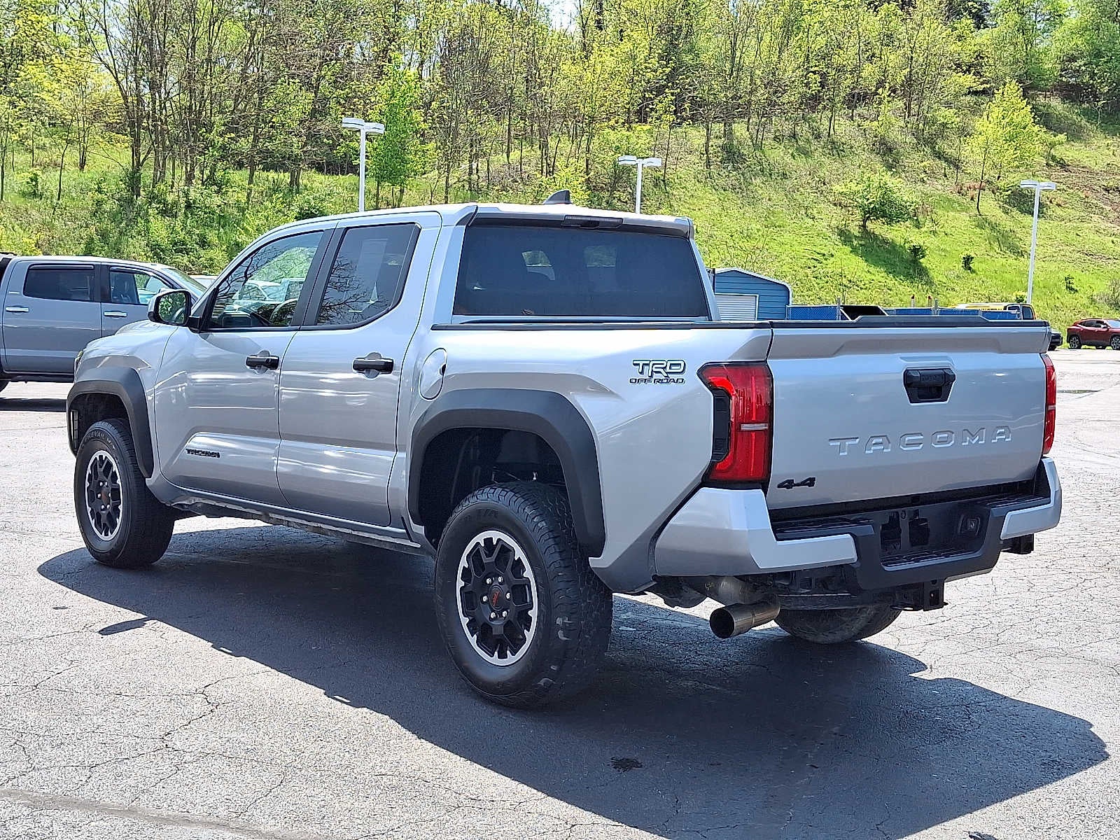 2024 Toyota Tacoma 4WD SR5