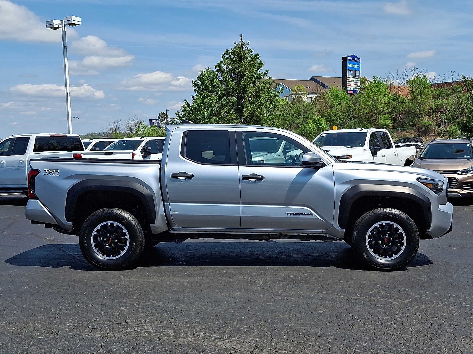 2024 Toyota Tacoma 4WD SR5