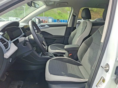 2025 Volkswagen Taos SE