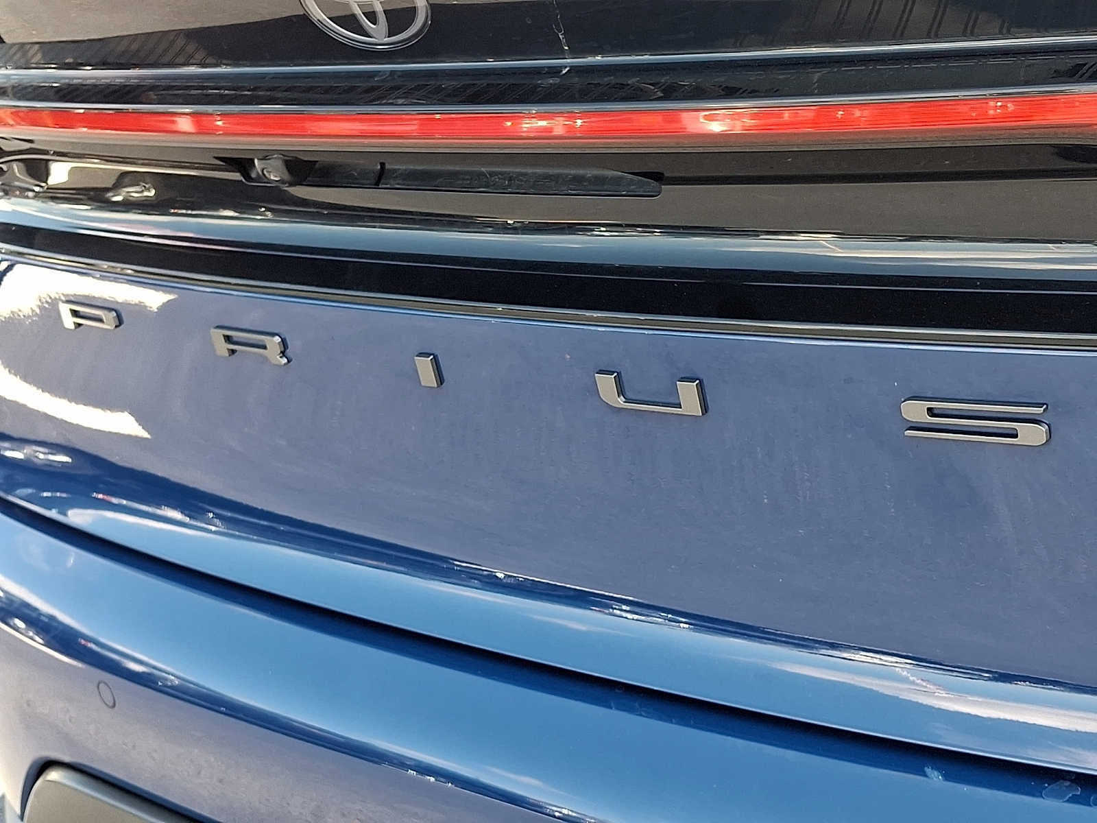 2025 Toyota Prius LE