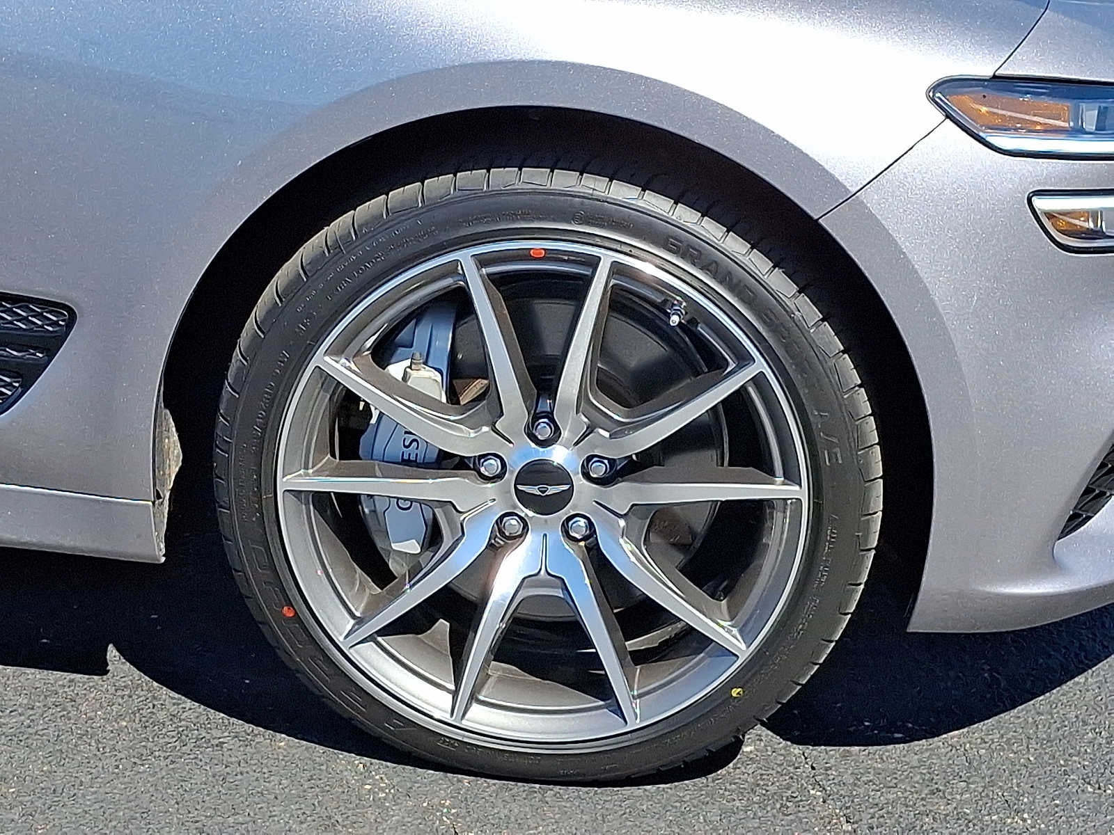 2025 Genesis G70 2.5T