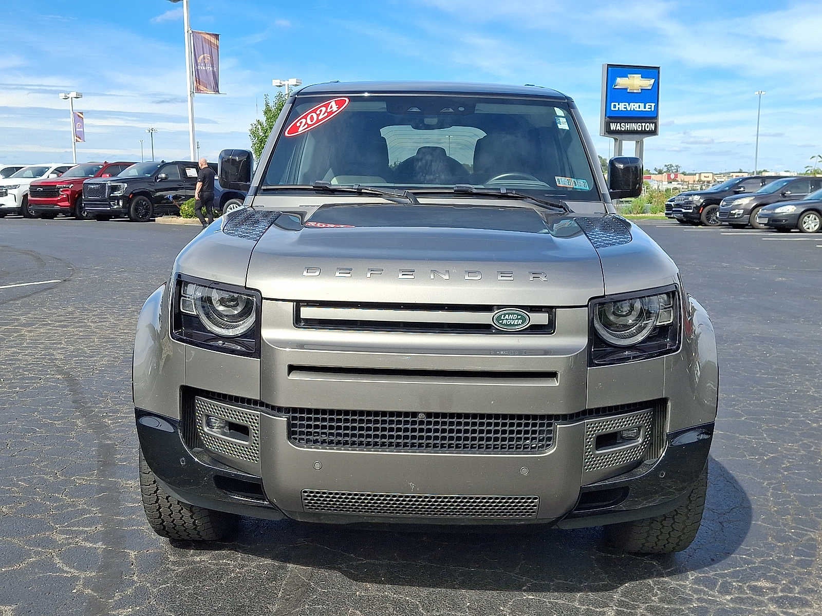 2024 Land Rover Defender X-Dynamic SE