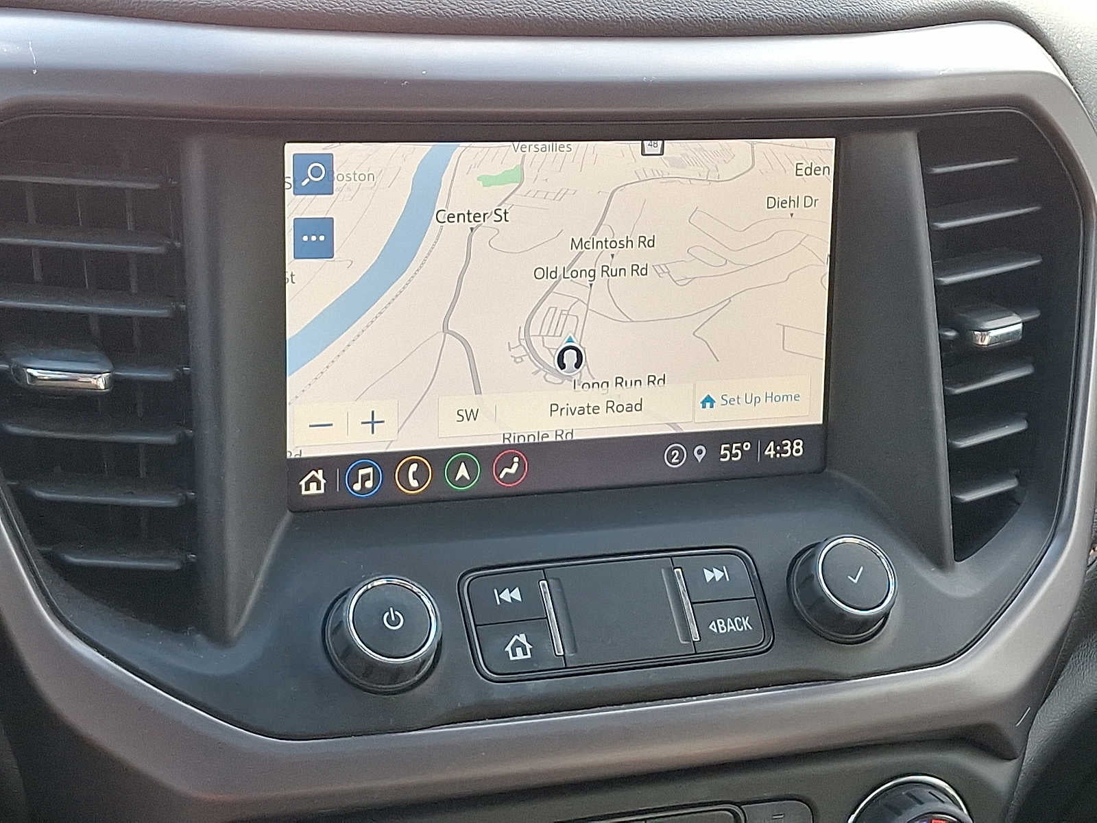 2023 GMC Acadia AT4