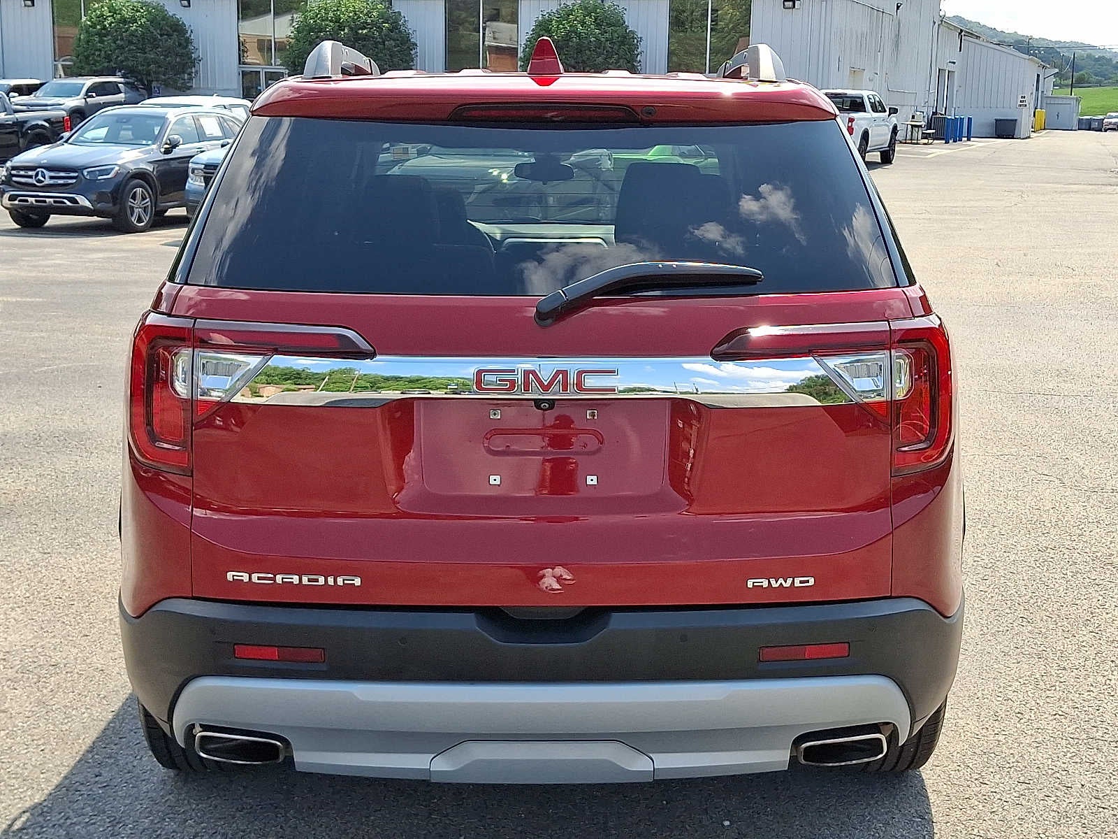2023 GMC Acadia SLE