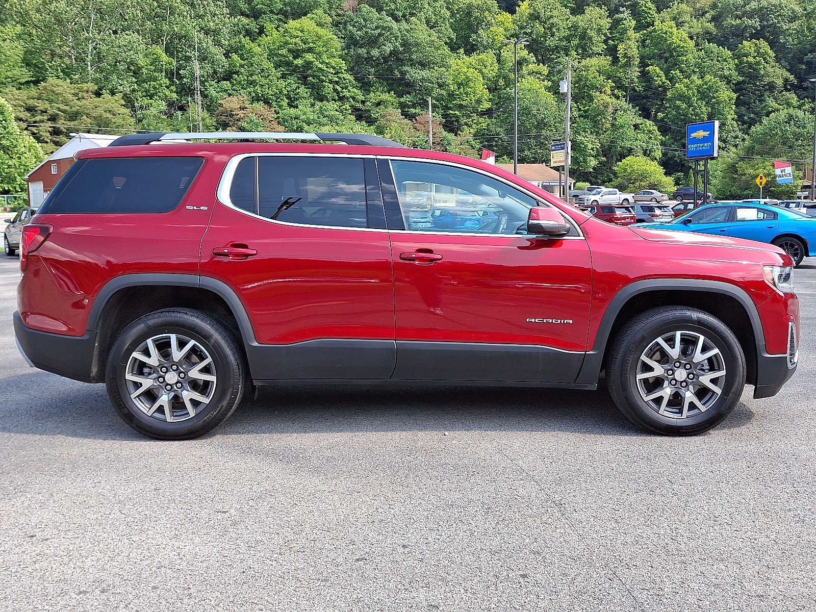 2023 GMC Acadia SLE