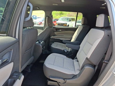 2024 Chevrolet Traverse LT