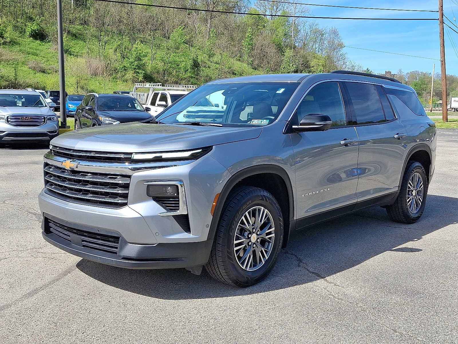 2024 Chevrolet Traverse LT