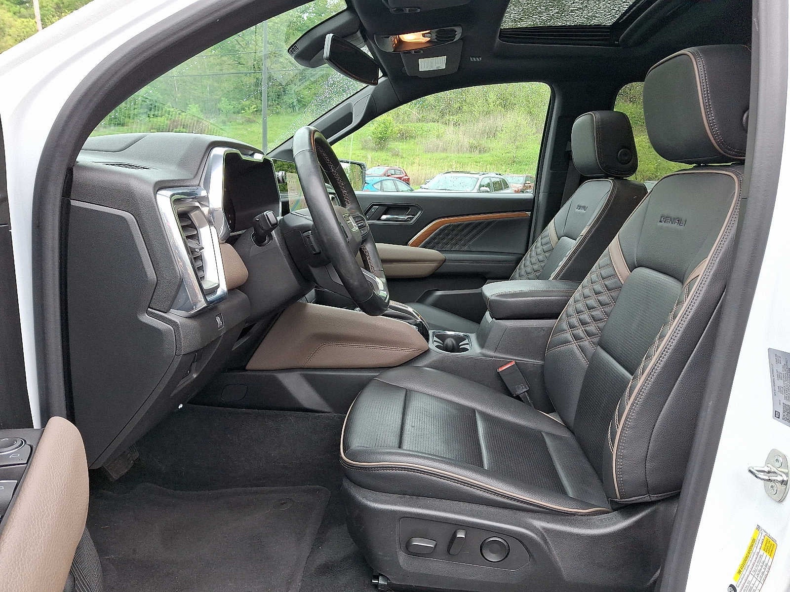 2023 GMC Canyon Denali