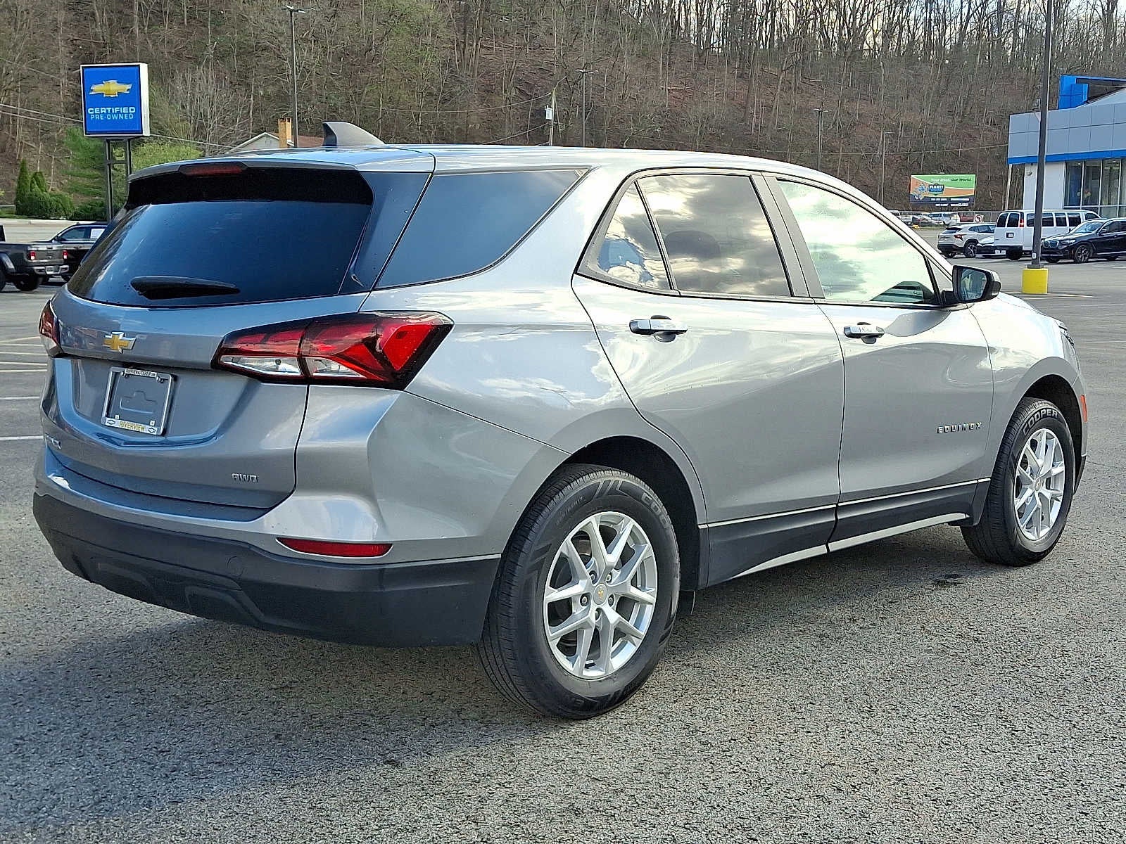 2023 Chevrolet Equinox LS