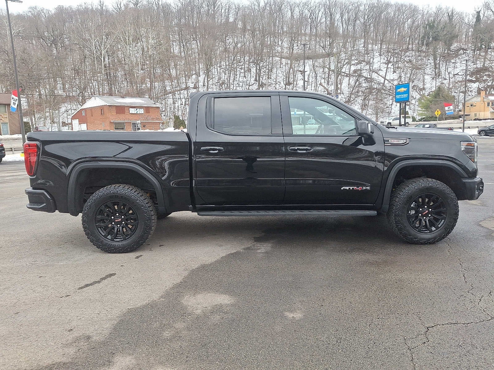 2023 GMC Sierra 1500 AT4X