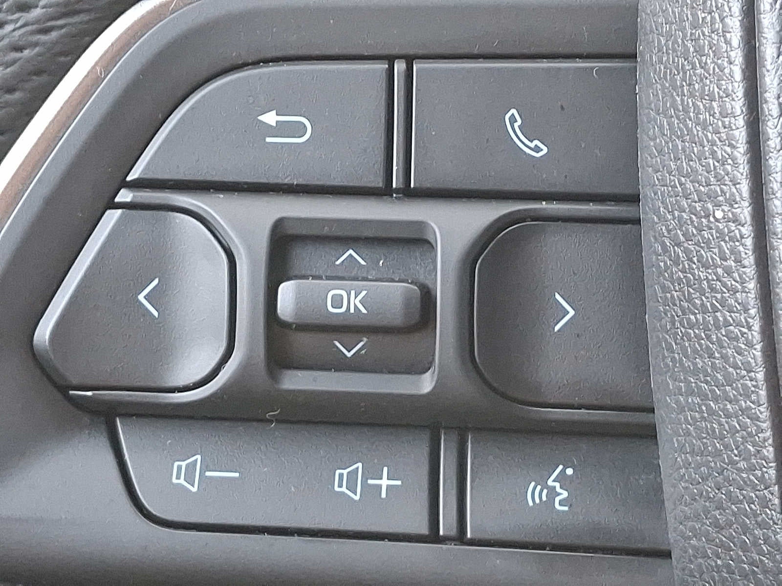 2025 Toyota Tacoma 4WD TRD Sport Hybrid