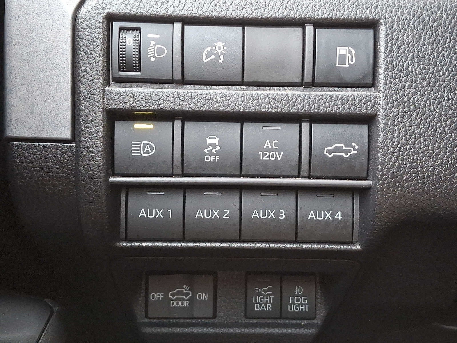 2025 Toyota Tacoma 4WD TRD Sport Hybrid