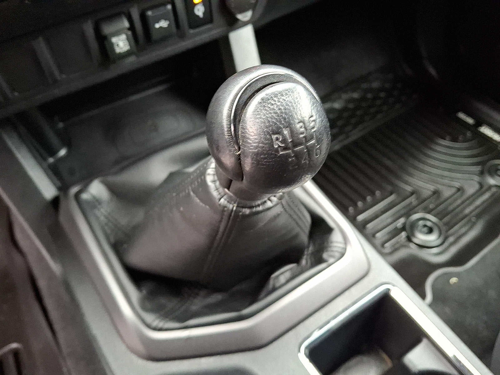 2020 Toyota Tacoma 4WD SR5