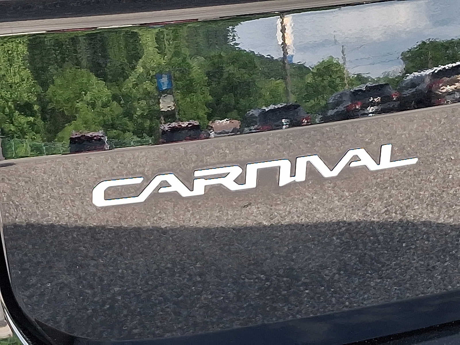 2023 Kia Carnival LX