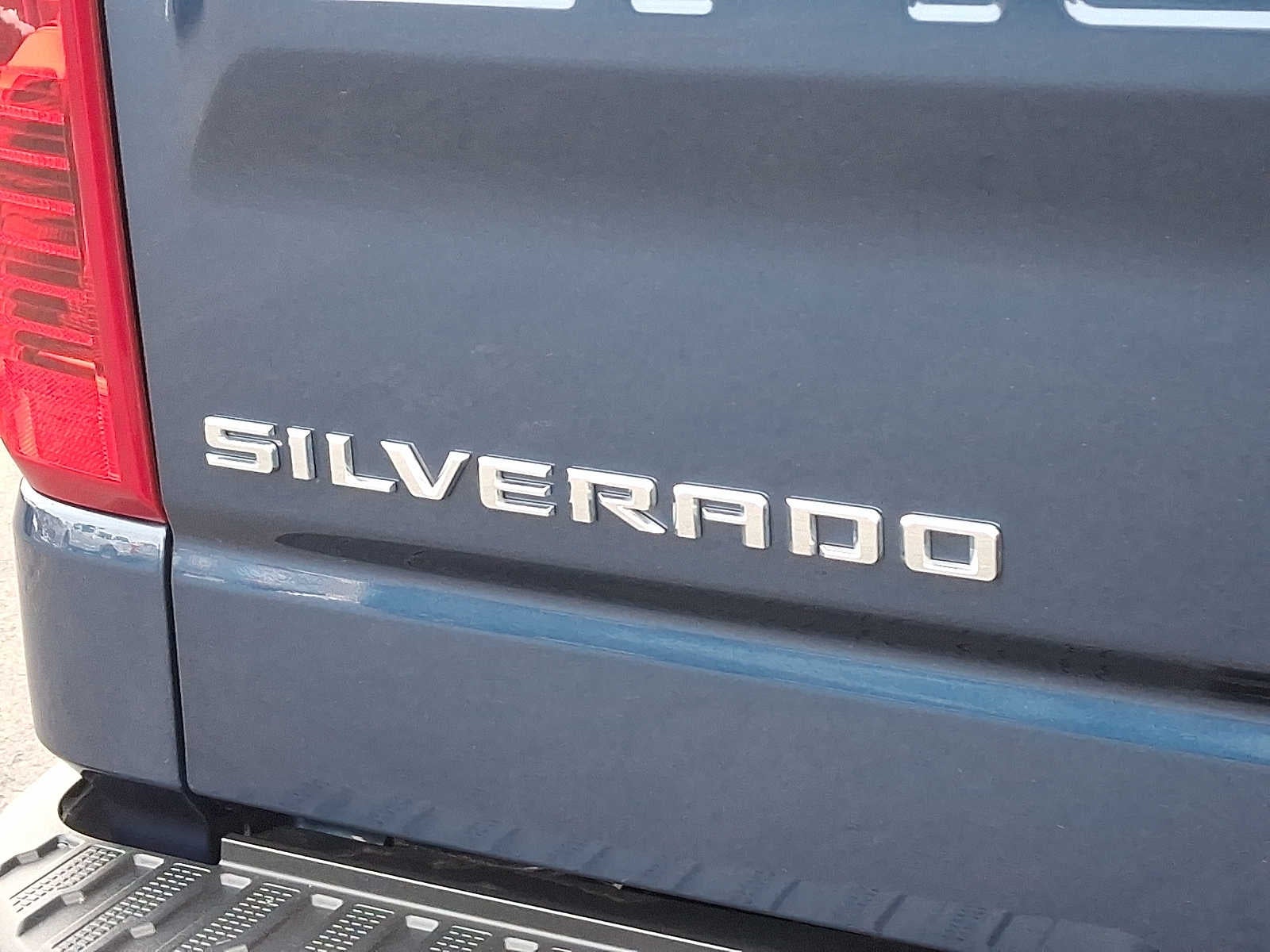 2022 Chevrolet Silverado 1500 LT (2FL)