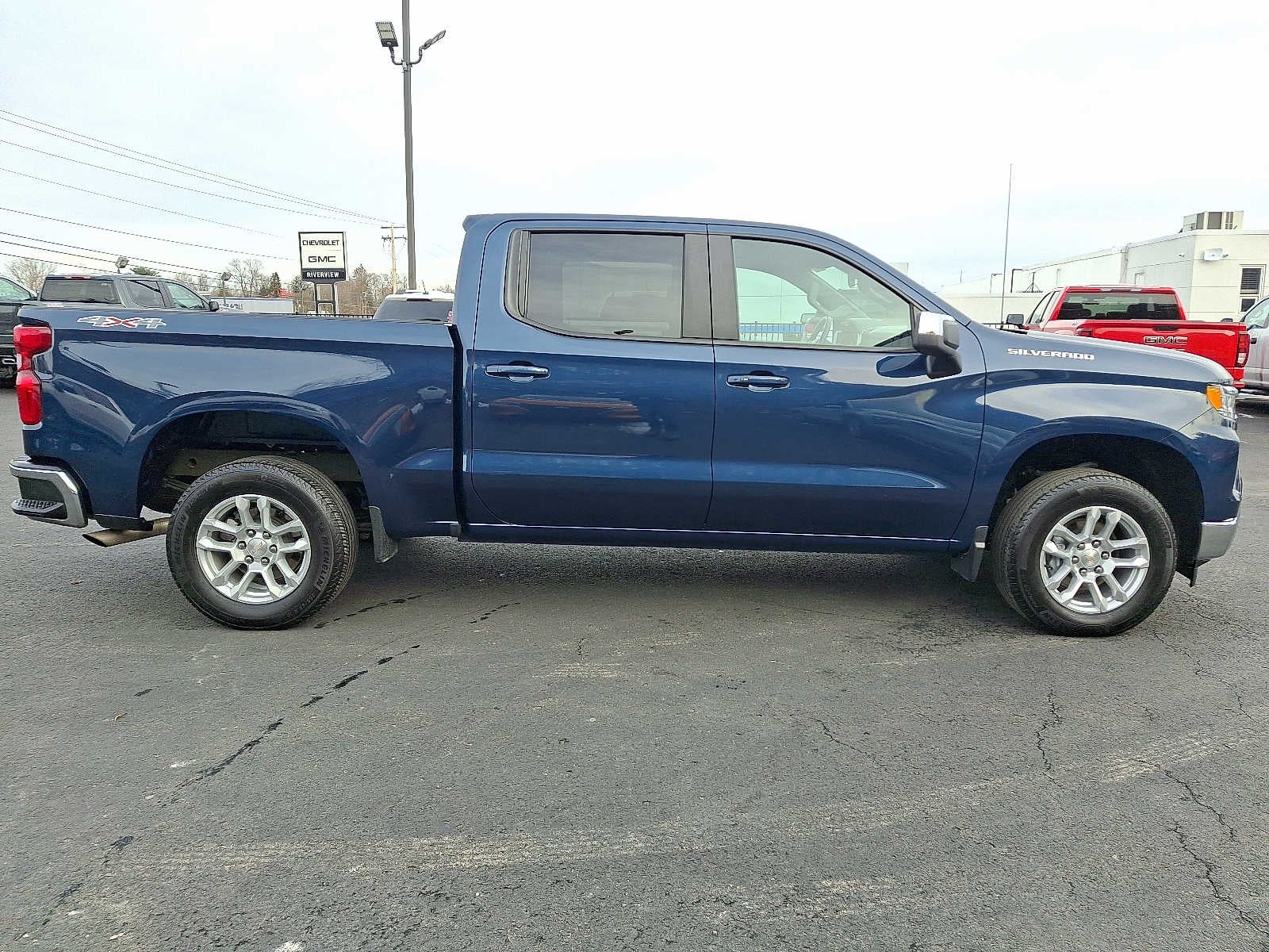 2022 Chevrolet Silverado 1500 LT (2FL)