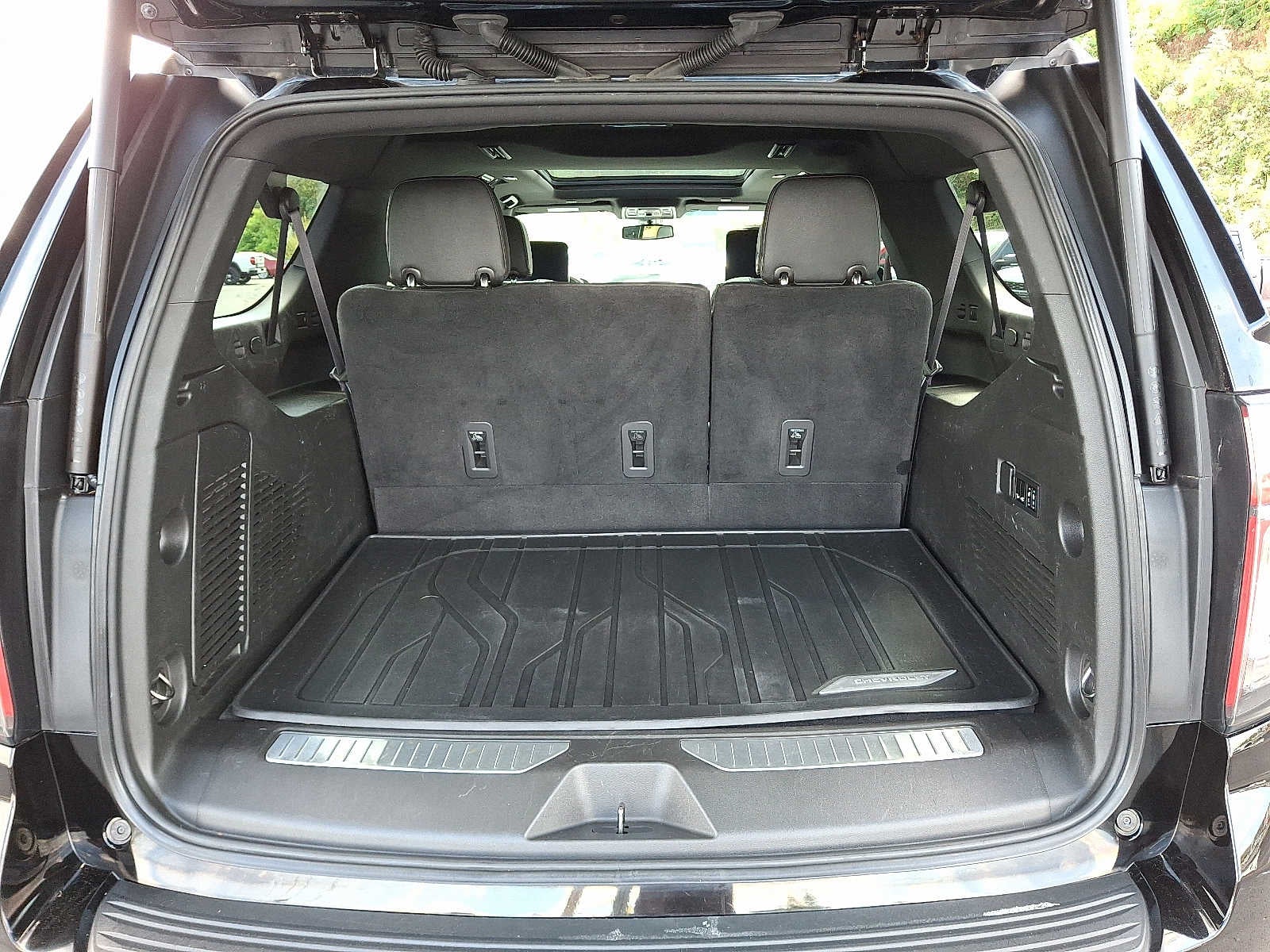 2022 Chevrolet Suburban RST