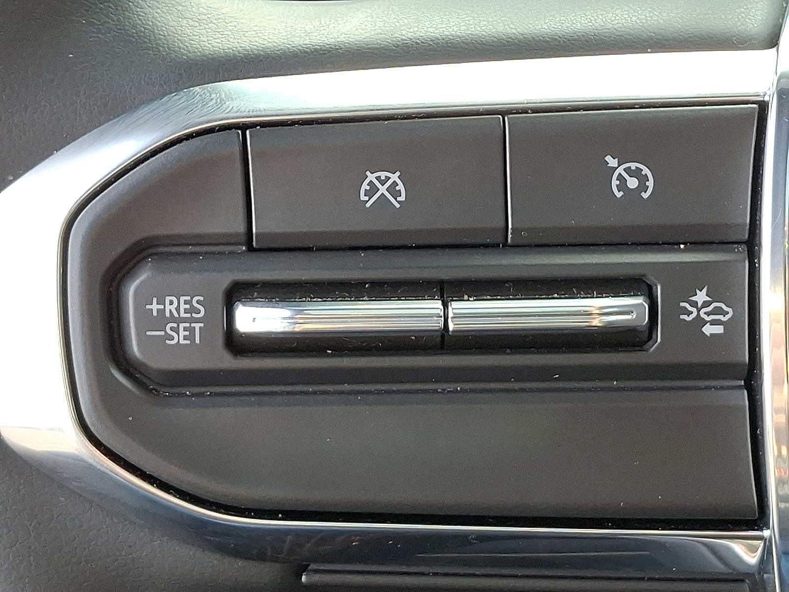 2025 GMC Canyon Denali