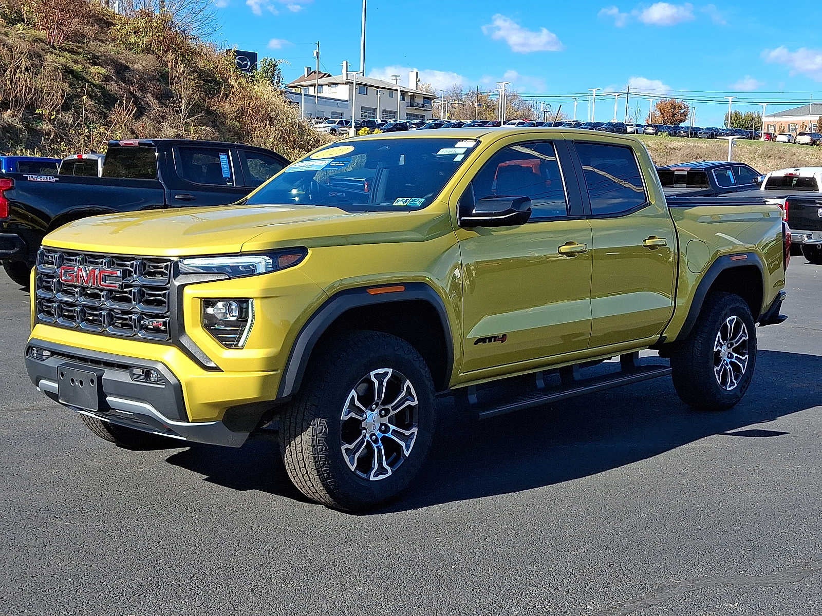 2023 GMC Canyon AT4