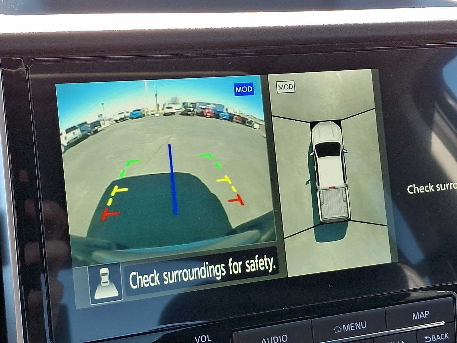 2025 Nissan Frontier SL