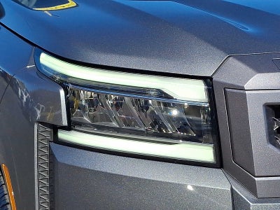 2025 Nissan Frontier SL