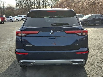 2024 Mitsubishi Outlander SE
