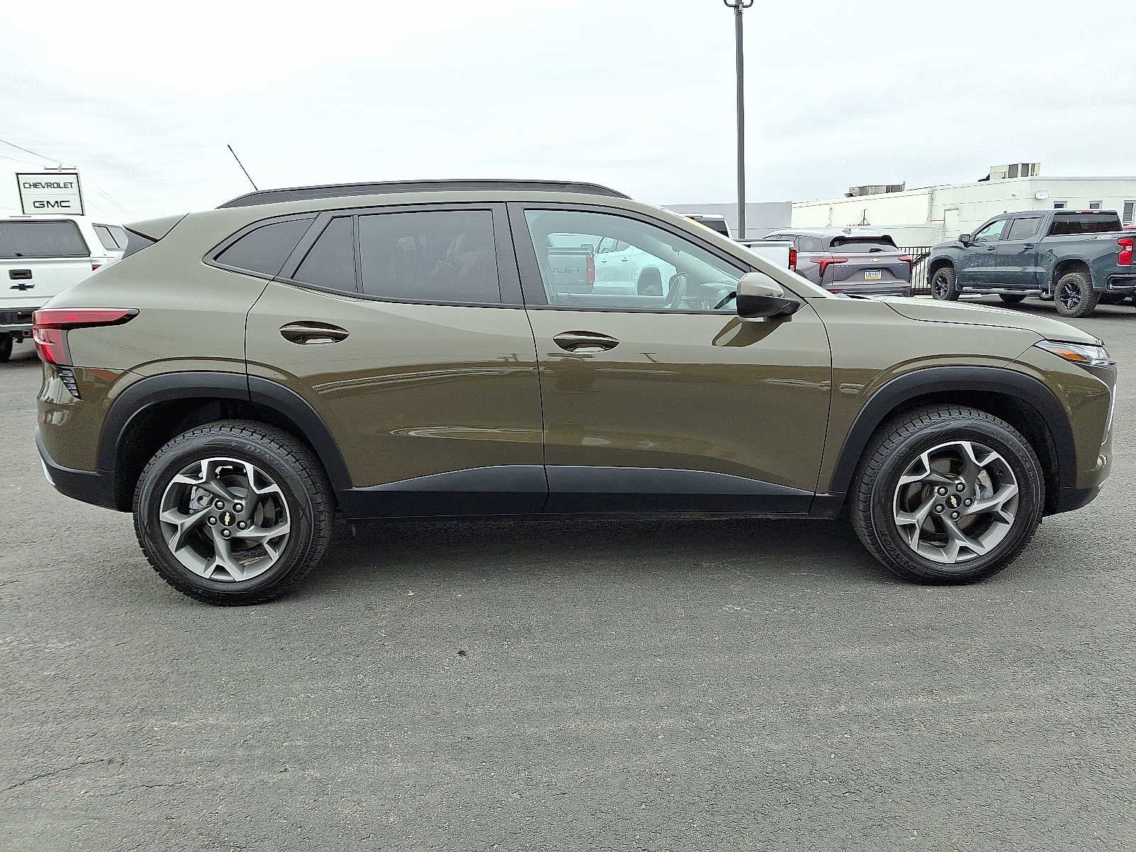 2024 Chevrolet Trax LT