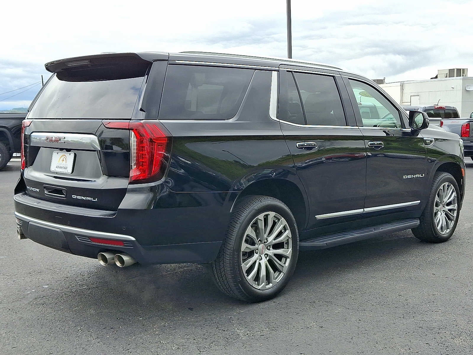 2023 GMC Yukon Denali