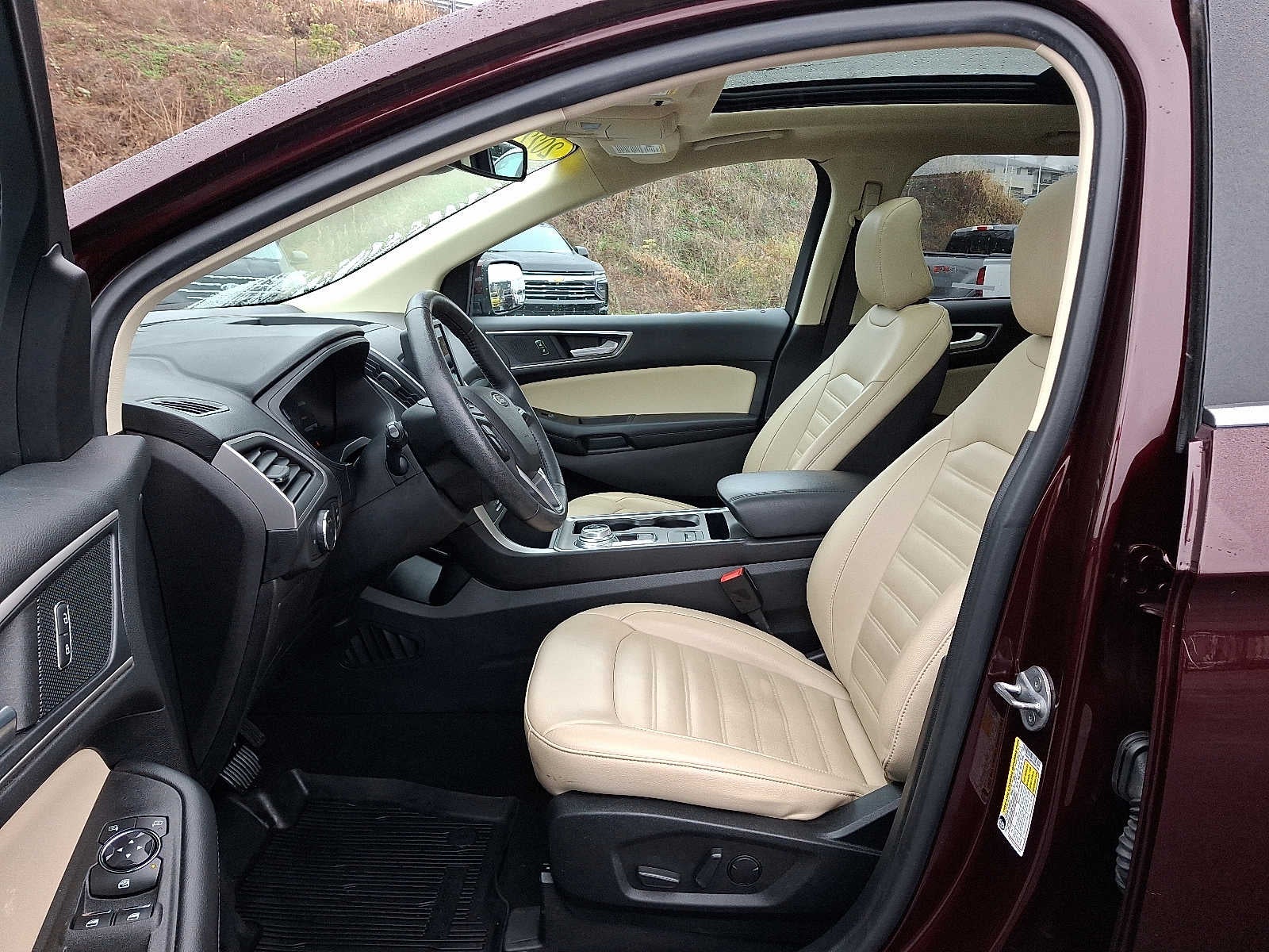 2022 Ford Edge SEL