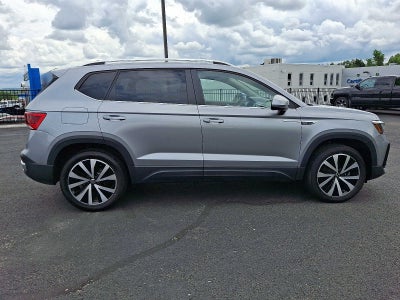 2022 Volkswagen Taos SE