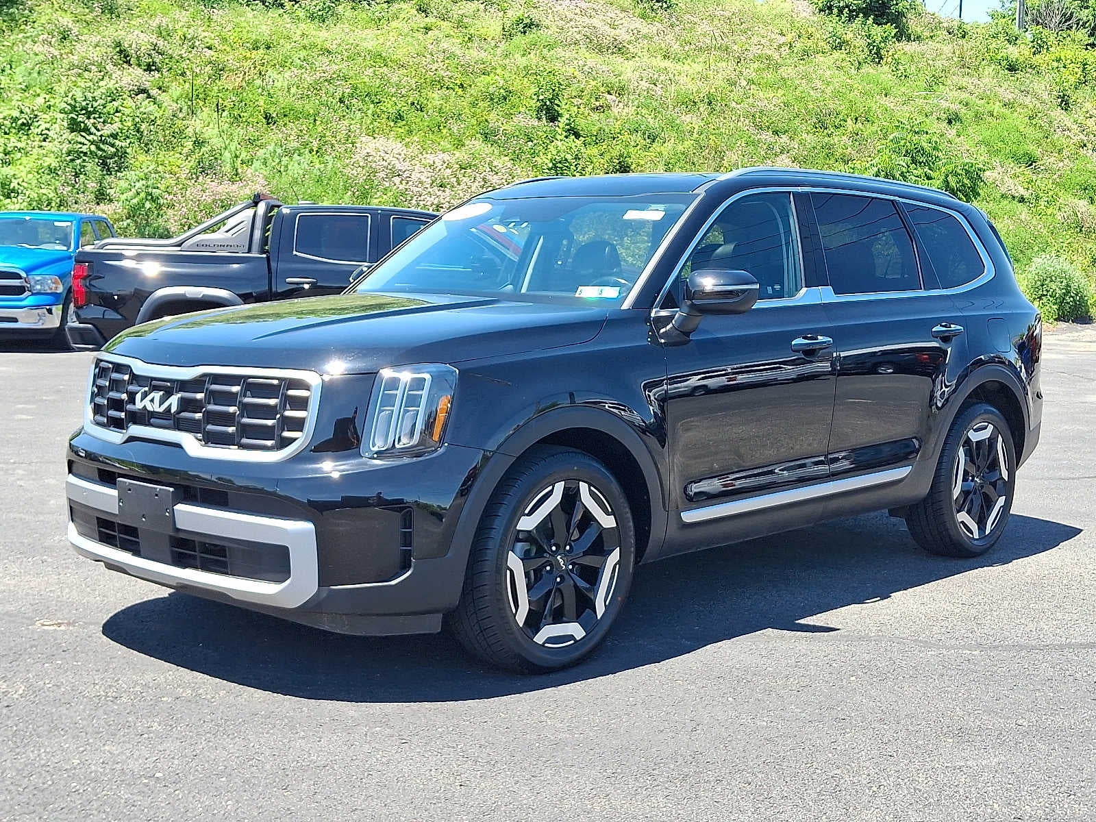 2023 Kia Telluride S