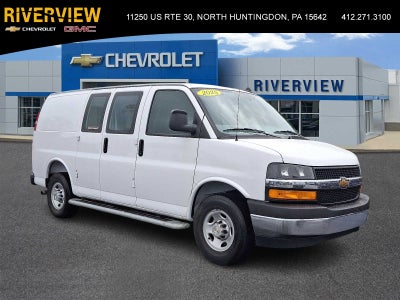 2025 Chevrolet Express Cargo WT