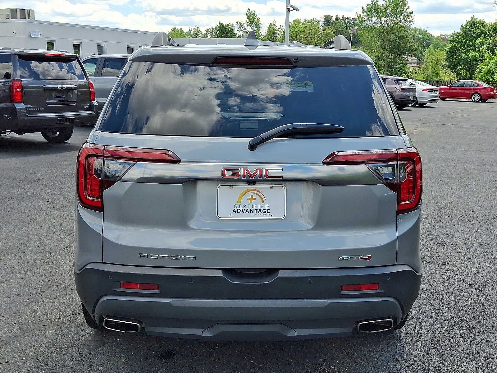 2023 GMC Acadia AT4